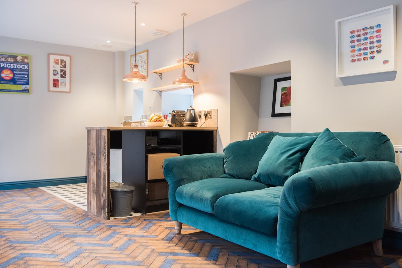 Helen Browning'S Royal Oak Otel Swindon Dış mekan fotoğraf